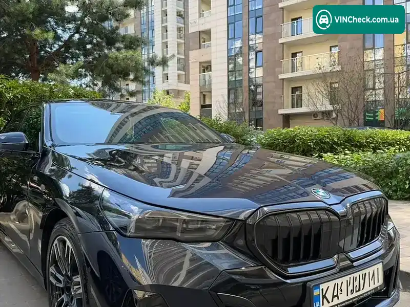 BMW 5 Series 2024, фото з оголошення 1 з 15, VIN WBA21FL050CR68501