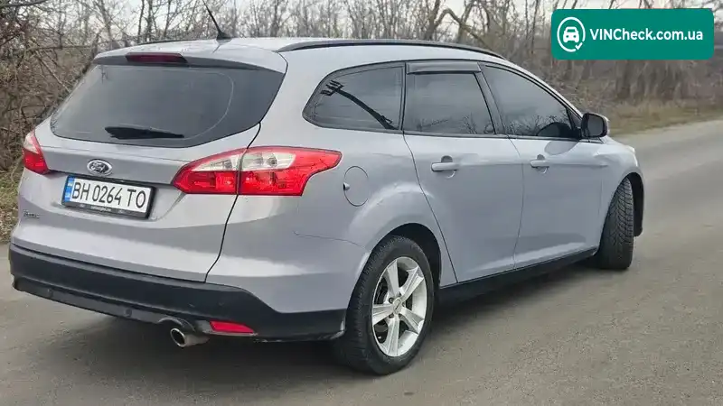 Ford Focus 2011, фото з оголошення 2 з 11, VIN WF0LXXGCBLBU48026