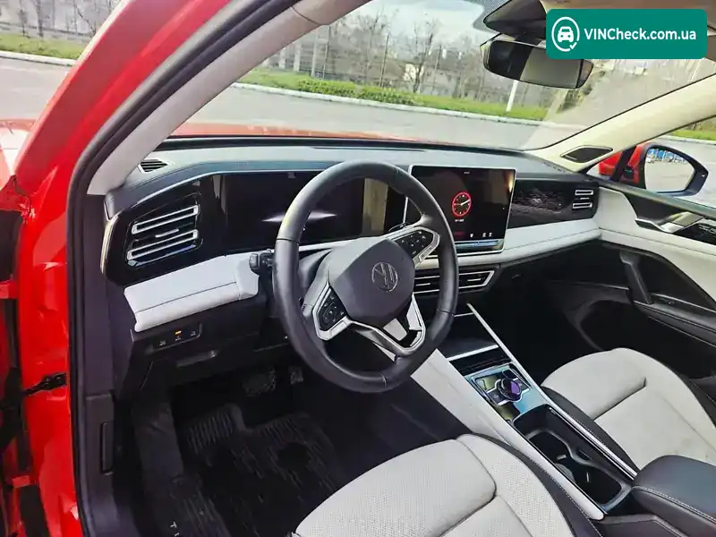 Volkswagen Tiguan 2024, фото з оголошення 1 з 9, VIN WVGZZZCT6RW038698