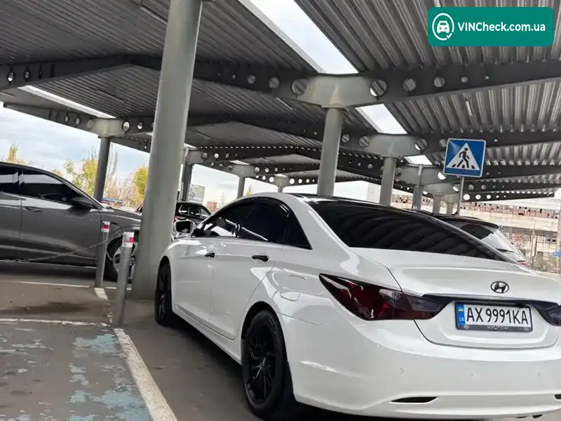 Hyundai Sonata 2011, фото з оголошення 2 з 11, VIN KMHEC41CBBA232826