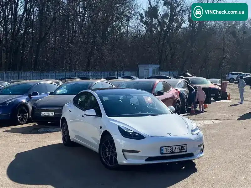 Tesla Model 3 2023, фото з оголошення 2 з 21, VIN 5YJ3E1EA2PF577419