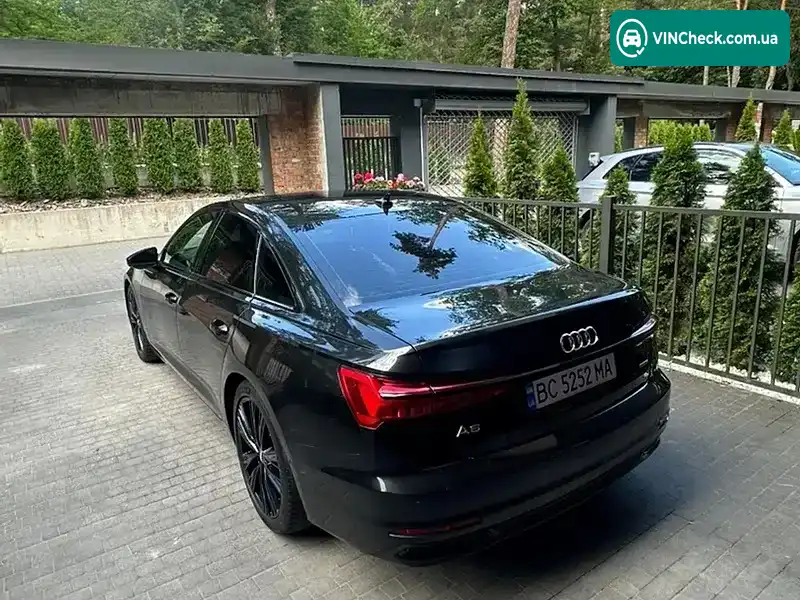 Audi A6 2019, фото з оголошення 2 з 15, VIN WAUE8AF28LN003472