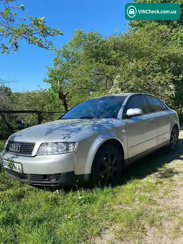 Audi A4 2001, фото з оголошення 1 з 10, VIN WAUZZZ8EZ1A063519