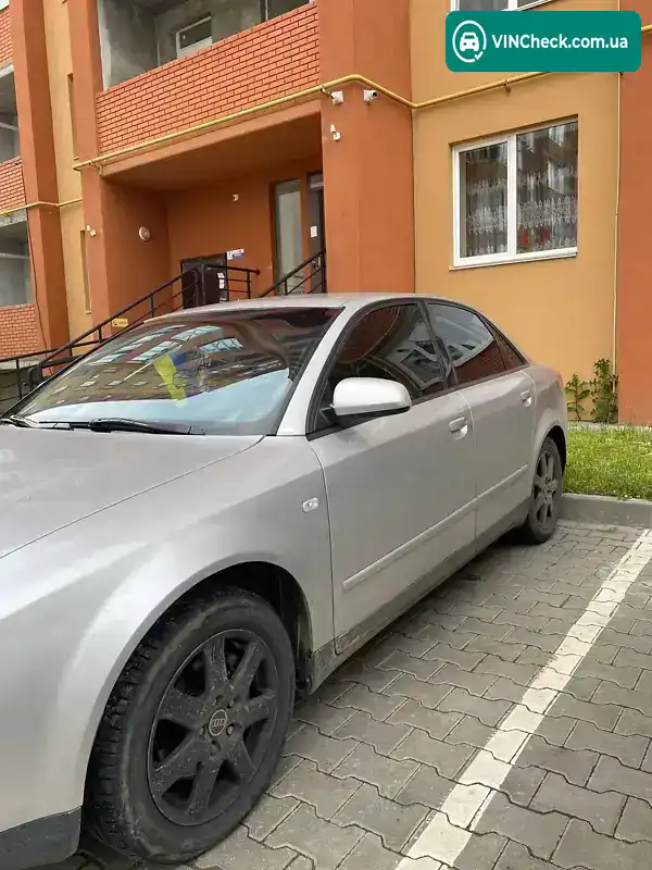 Audi A4 2001, фото з оголошення 2 з 10, VIN WAUZZZ8EZ1A063519