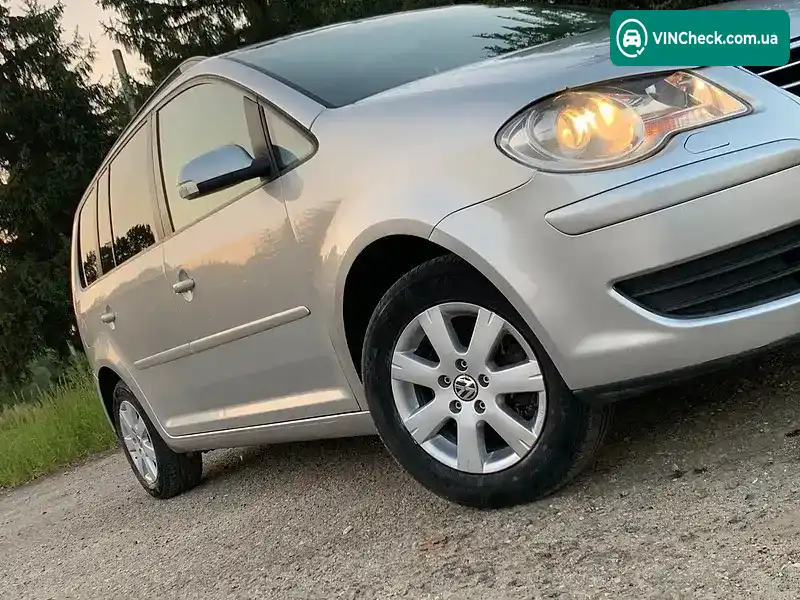 Volkswagen Touran 2006, фото з оголошення 2 з 14, VIN WVGZZZ1TZ7W022311