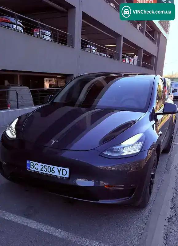 Tesla Model Y 2022, фото з оголошення 1 з 21, VIN 7SAYGDEE3NF367335