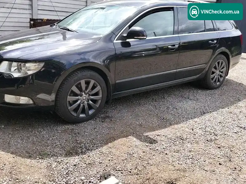Skoda Superb 2010, фото з оголошення 1 з 3, VIN TMBJE73T0A9033680