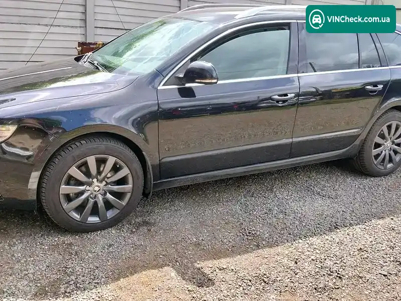 Skoda Superb 2010, фото з оголошення 2 з 3, VIN TMBJE73T0A9033680