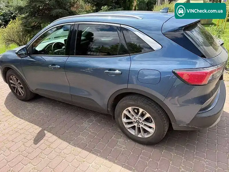 Ford Kuga 2022, фото з оголошення 2 з 5, VIN WF0FXXWPMFNB35769