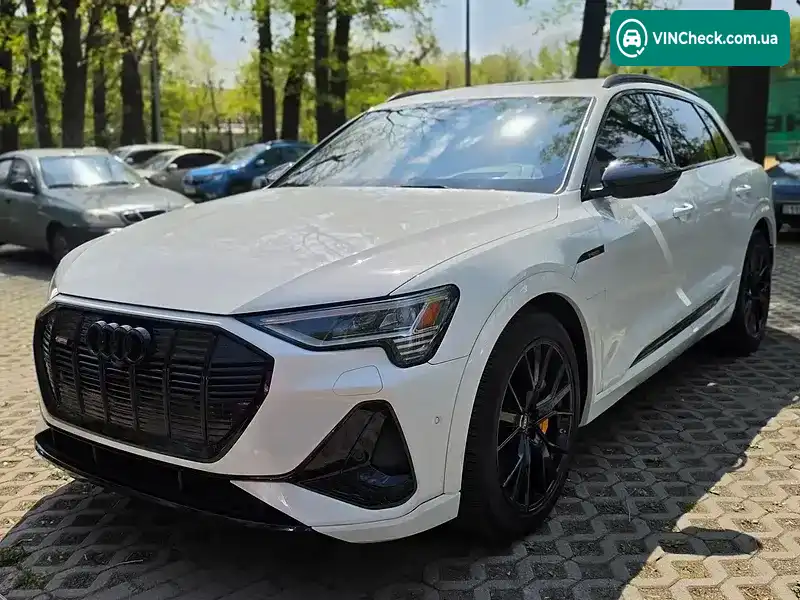 Audi e-tron 2022, фото з оголошення 1 з 20, VIN WA1VABGE9NB040096