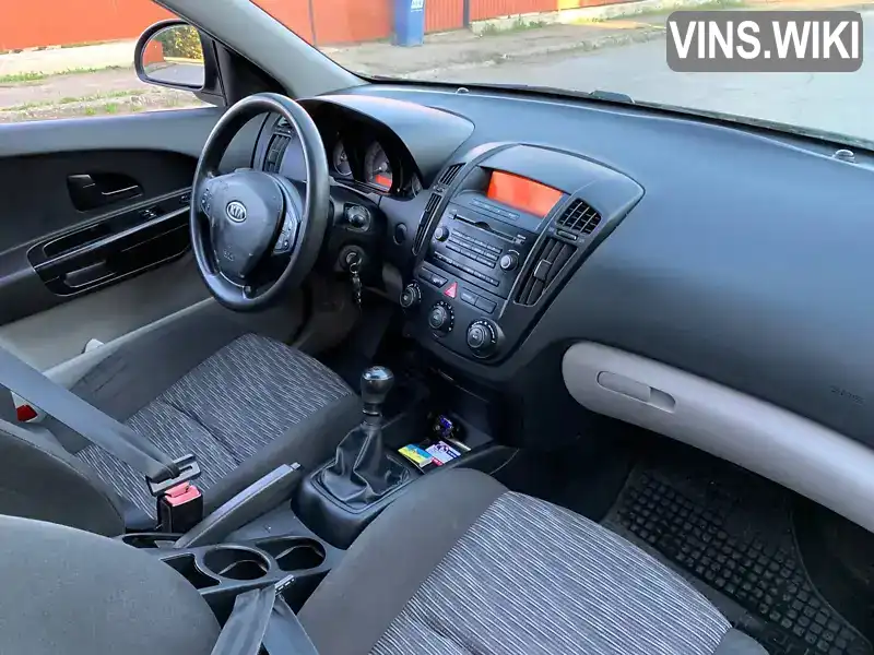 Kia Ceed 2007, фото з оголошення 2 з 11, VIN Y6LFF24127L000697