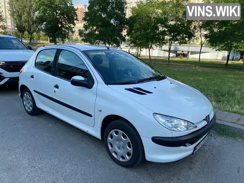 Peugeot 206 2008, фото з оголошення 1 з 14, VIN VF32AKFWA47775760