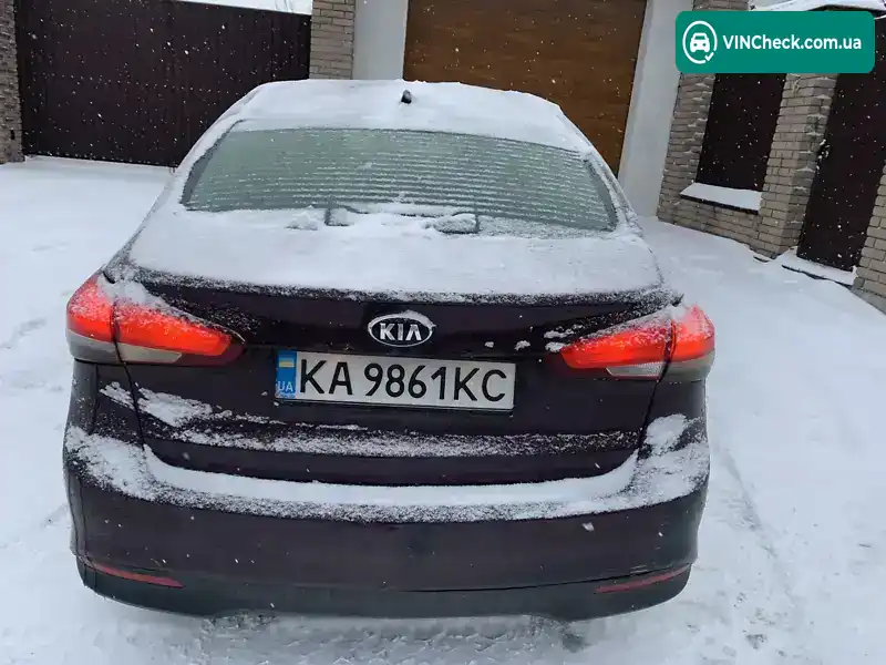 Kia Forte 2018, фото з оголошення 2 з 17, VIN 3KPFK4A79JE228188