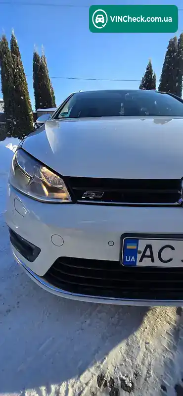 Volkswagen Golf 2016, фото з оголошення 2 з 13, VIN WVWZZZAUZHP537475