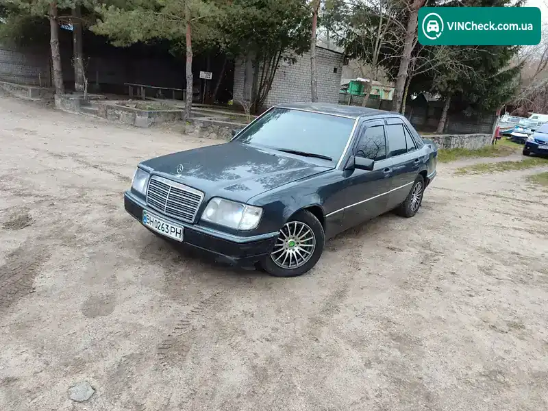 Mercedes-Benz E-Class 1994, фото з оголошення 2 з 13, VIN WDB1240221C147315