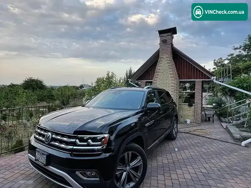 Volkswagen Atlas 2017, фото з оголошення 2 з 14, VIN 1V2SR2CA2JC541466