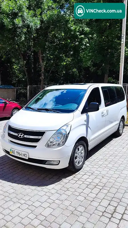 Hyundai Grand Starex 2014, фото з оголошення 2 з 9, VIN KMJWA37KBFU655419