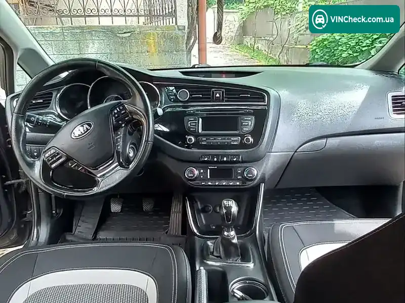 Kia Ceed 2016, фото з оголошення 2 з 13, VIN U5YHN812AGL201944