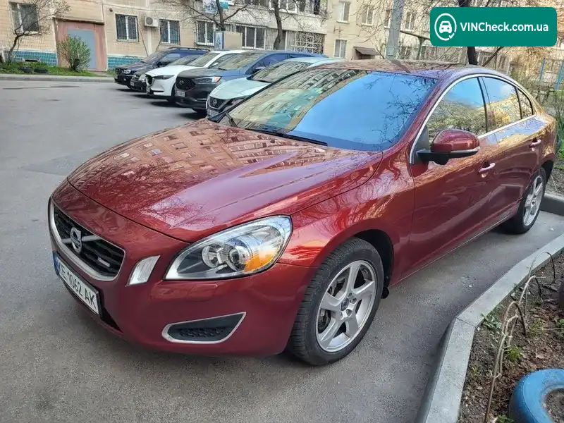 Volvo S60 2012, фото з оголошення 2 з 11, VIN YV1612FS0D2189409