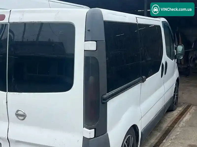 Renault Trafic 2002, фото з оголошення 2 з 7, VIN VF1FLBCA61V106319