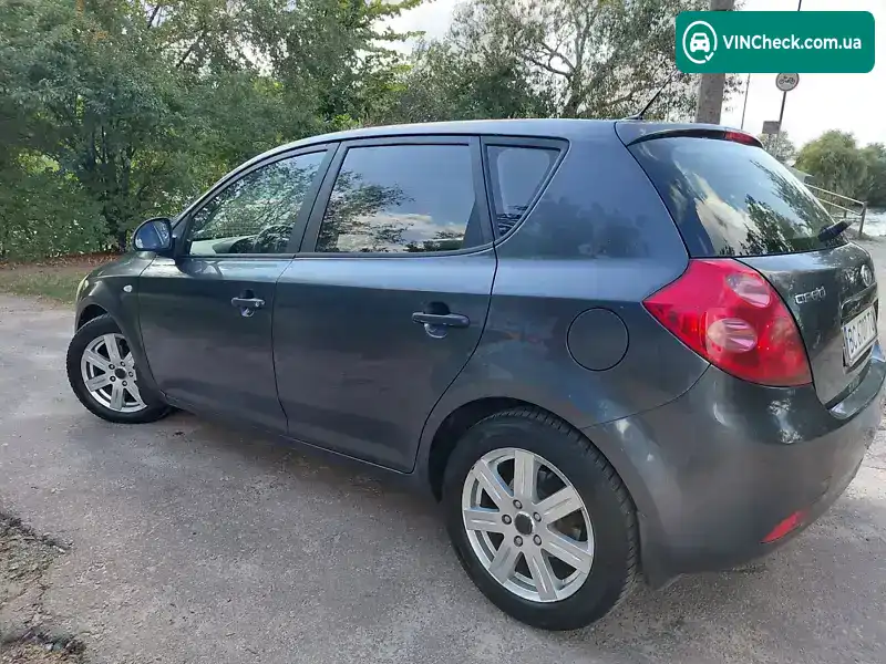 Kia Ceed 2008, фото з оголошення 1 з 21, VIN Y6LFF24238L004400