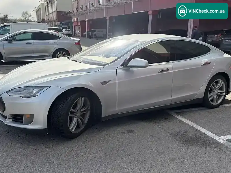 Tesla Model S 2013, фото з оголошення 2 з 9, VIN 5YJSA1CG2DFP04759