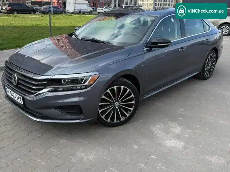 Volkswagen Passat 2021, фото з оголошення 1 з 11, VIN 1VWBA7A33NC009785