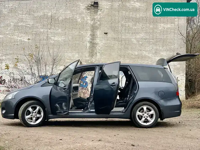 Mitsubishi Grandis 2006, фото з оголошення 2 з 20, VIN JMBLJNA8W6Z002352