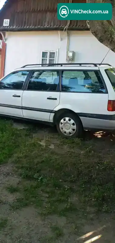 Volkswagen Passat 1996, фото з оголошення 1 з 5, VIN WVWZZZ3AZTE035235