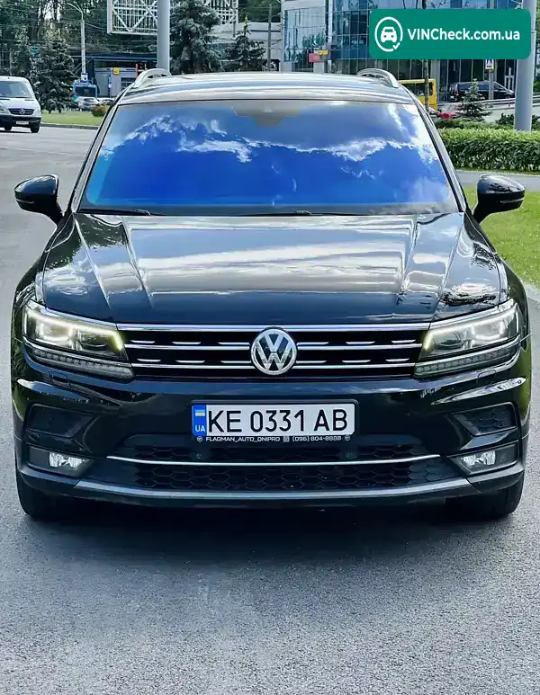 Volkswagen Tiguan 2018, фото з оголошення 2 з 20, VIN WVGZZZ5NZJW907491