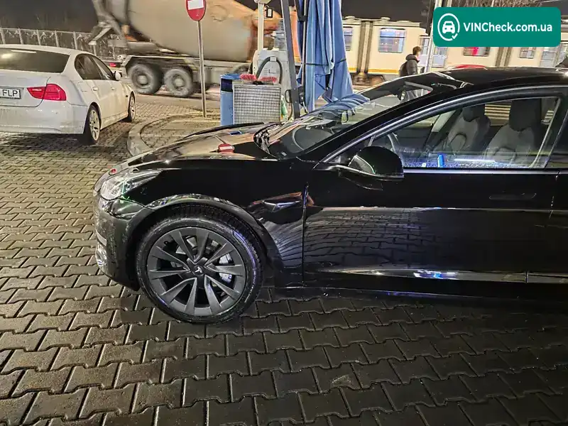 Tesla Model 3 2021, фото з оголошення 1 з 13, VIN 5YJ3E1EA8MF921850