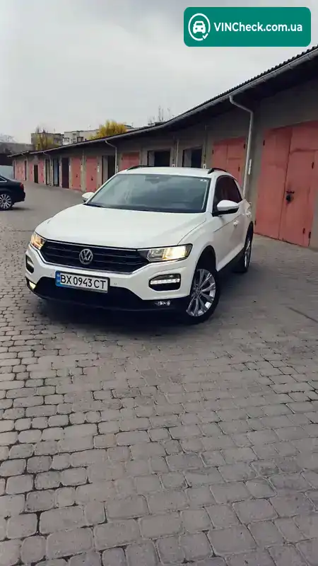 Volkswagen T-Roc 2018, фото з оголошення 1 з 16, VIN WVGZZZA1ZJV106640