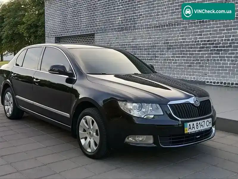 Skoda Superb 2011, фото з оголошення 2 з 20, VIN TMBAB43T6BB300743