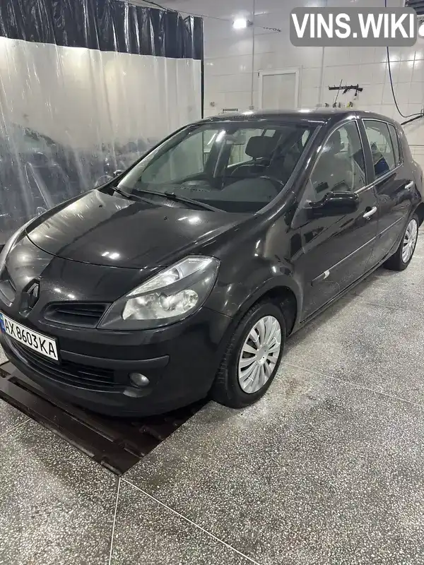 Renault Clio 2006, фото з оголошення 2 з 8, VIN VF1BRCB0A36501194