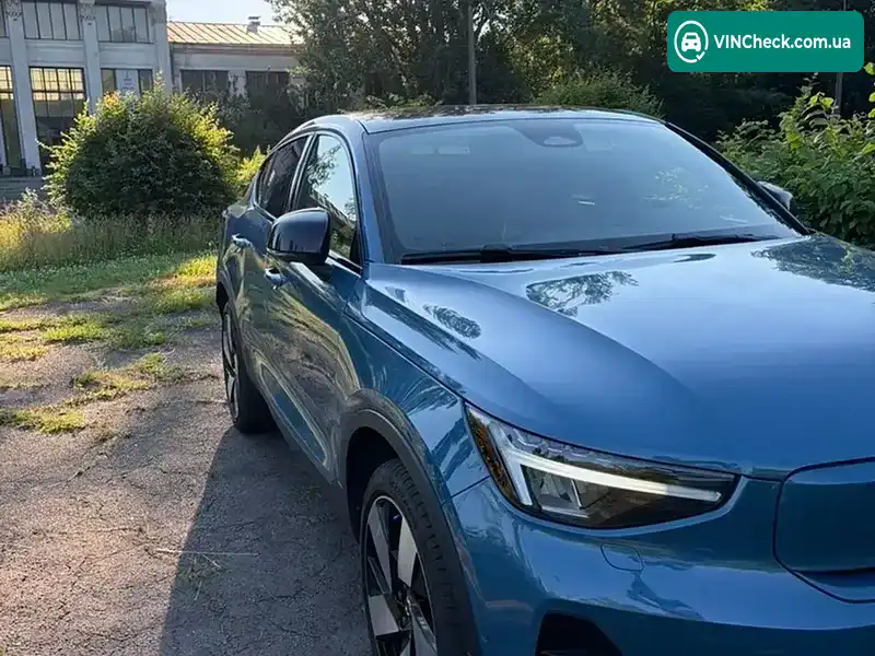 Volvo C40 Recharge 2023, фото з оголошення 2 з 21, VIN YV4ED3GM8P2052864