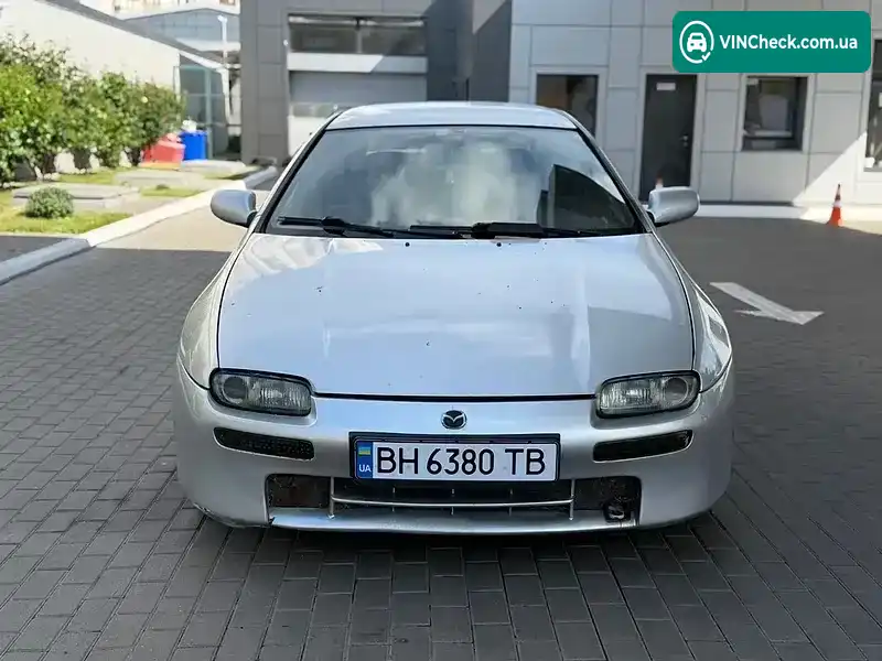 Mazda 323 1998, фото з оголошення 1 з 6, VIN JMZBA145201657003