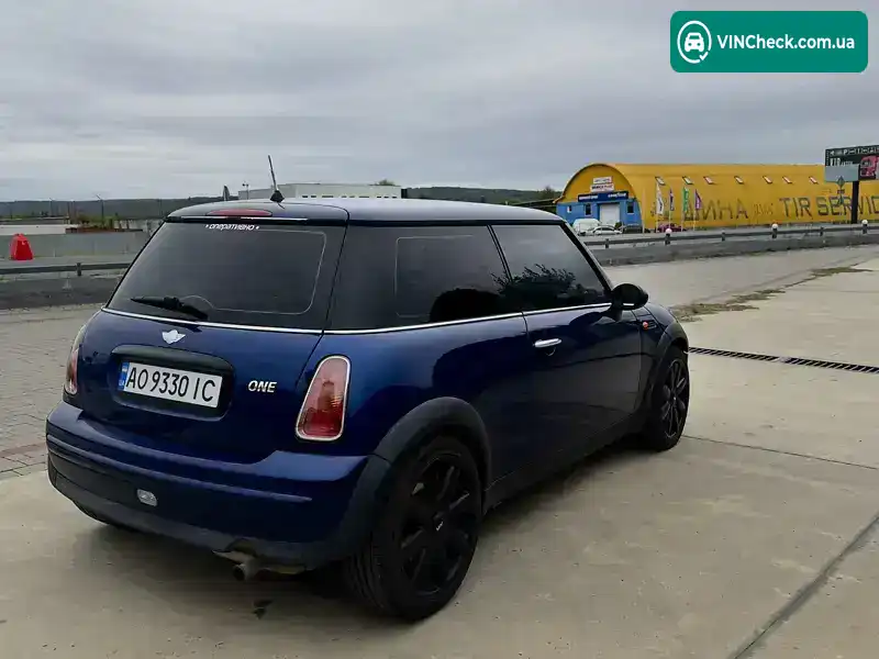 MINI Hatch 2003, фото з оголошення 2 з 13, VIN WMWRA310X0TA41089