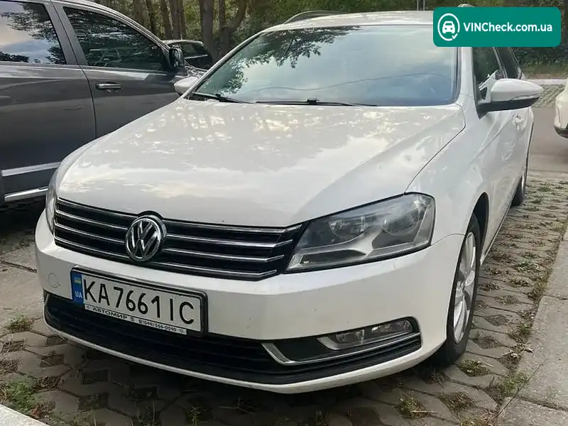 Volkswagen Passat 2013, фото з оголошення 1 з 17, VIN WVWZZZ3CZDE136395