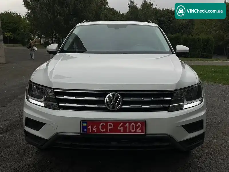 Volkswagen Tiguan 2019, фото з оголошення 2 з 20, VIN 3VV2B7AX7MM090369
