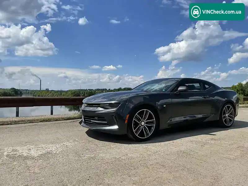 Chevrolet Camaro 2017, фото з оголошення 1 з 20, VIN 1G1FB1RS5H0207857