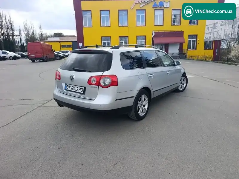 Volkswagen Passat 2010, фото з оголошення 2 з 17, VIN WVWZZZ3CZAE209602