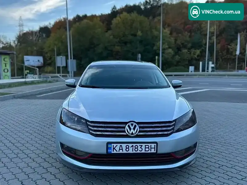 Volkswagen Passat 2012, фото з оголошення 2 з 19, VIN 1VWBH7A35DC037324