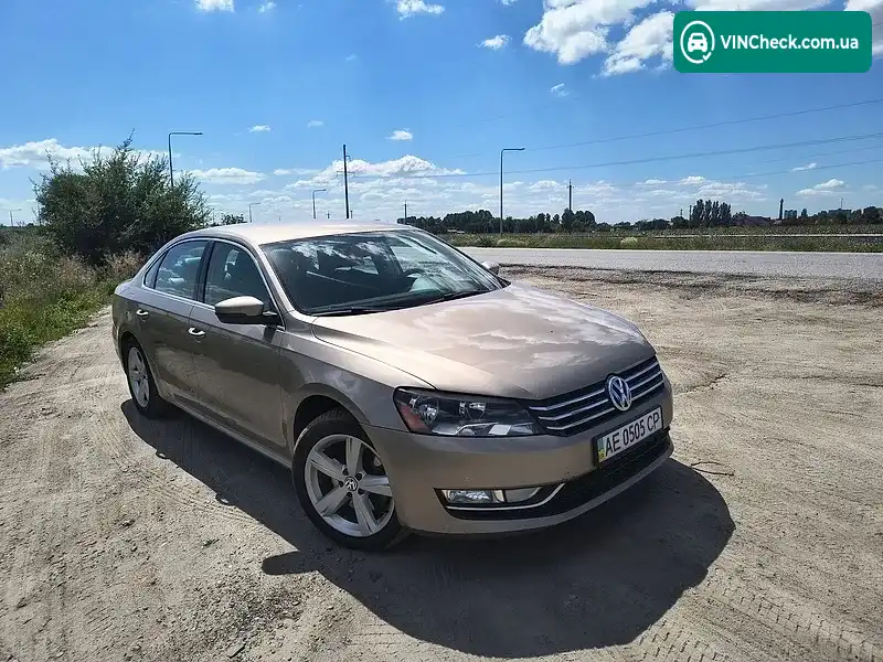Volkswagen Passat 2015, фото з оголошення 2 з 15, VIN 1VWAT7A31FC101940