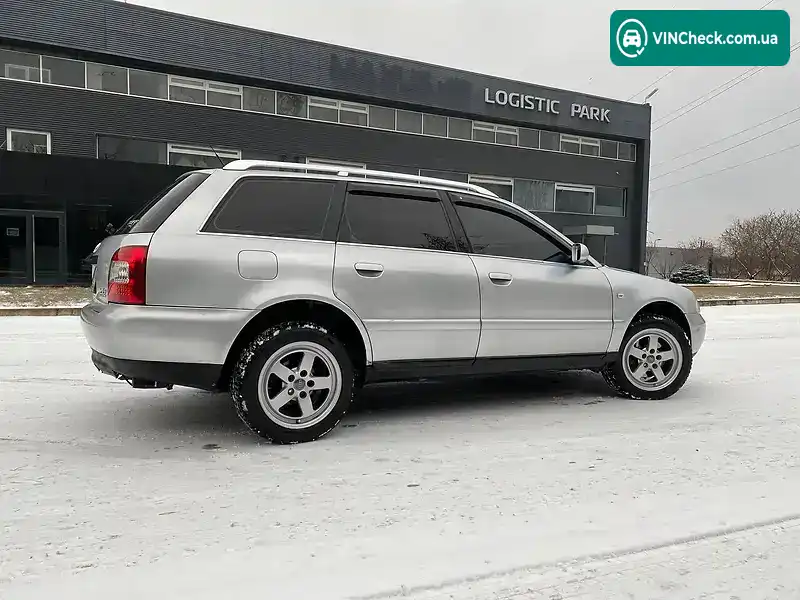 Audi A4 1999, фото з оголошення 1 з 20, VIN WAUGD28D9XA310557
