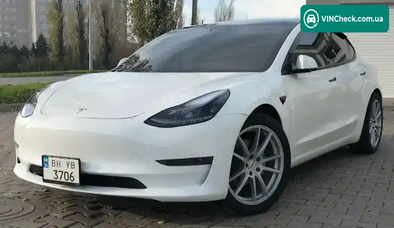 Tesla Model 3 2021, фото з оголошення 2 з 21, VIN 5YJ3E1EA7MF867358