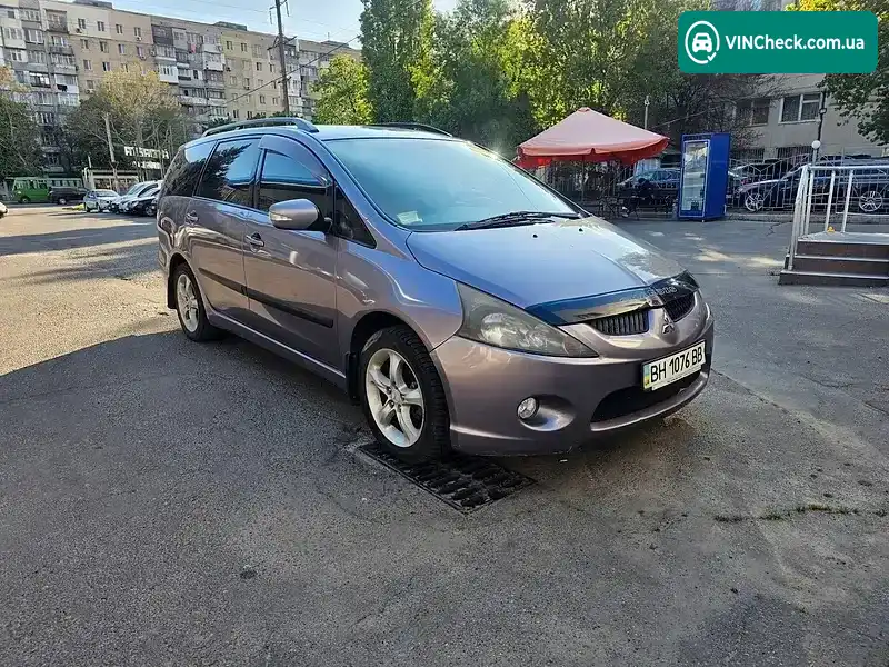 Mitsubishi Grandis 2004, фото з оголошення 2 з 12, VIN JMBLRNA4W4Z002142