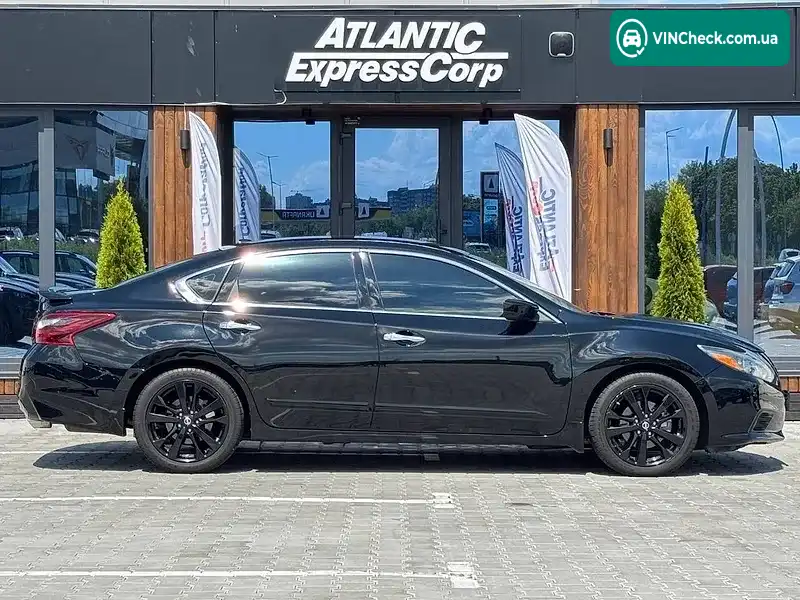 Nissan Altima 2018, фото з оголошення 2 з 13, VIN 1N4AL3AP3JC299854