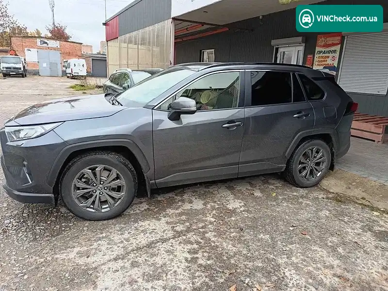 Toyota RAV4 2023, фото з оголошення 2 з 8, VIN JTMR03FVX0D178440