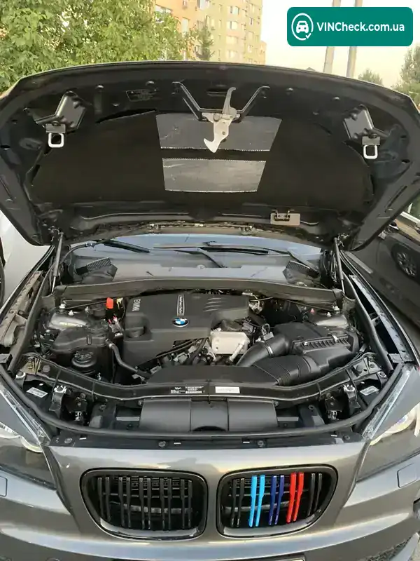 BMW X1 2012, фото з оголошення 2 з 21, VIN WBAVL1C50DVR87392