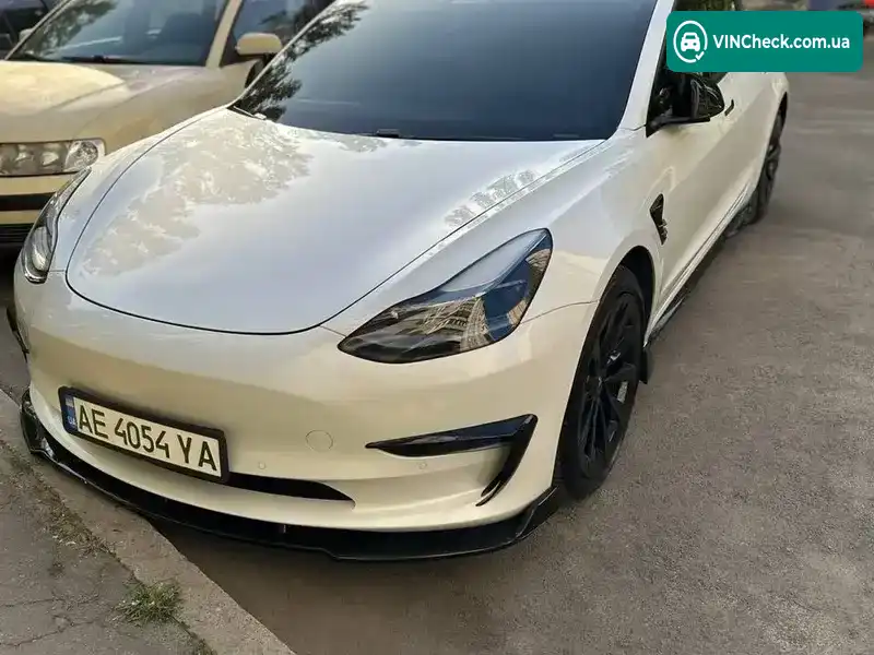 Tesla Model 3 2021, фото з оголошення 2 з 16, VIN 5YJ3E1EA2MF937428